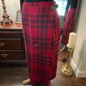 Vintage Eddie Bauer Legend 100% Wool Skirt.